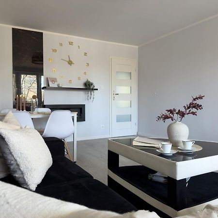 Apartament Nieopodal Centrum Nauki Cogiteon Krakow Bagian luar foto
